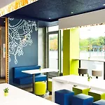 Otel Plaza Mozart