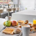 Plaza Mozart Otel 4*