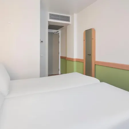 Hotel Plaza Mozart Zaragoza