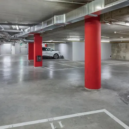 Отель Plaza Mozart Сарагоса