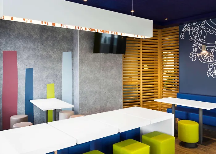 Plaza Mozart Сарагоса