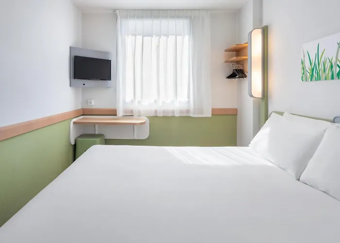 Plaza Mozart Otel Zaragoza