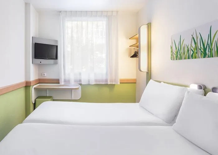 Plaza Mozart Otel 4*