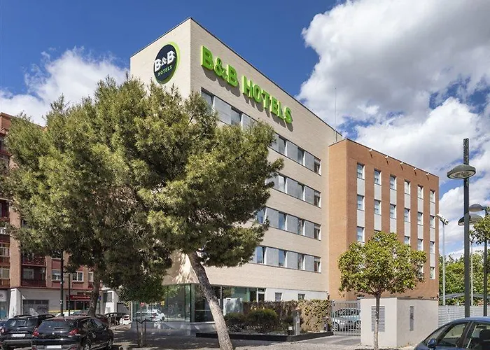 Otel Plaza Mozart Zaragoza